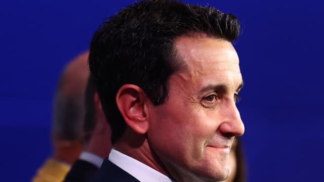 'Won't get stabbed': Olympics-mad leader's city sledge