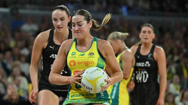 Diamonds deliver big final quarter for Cup victory