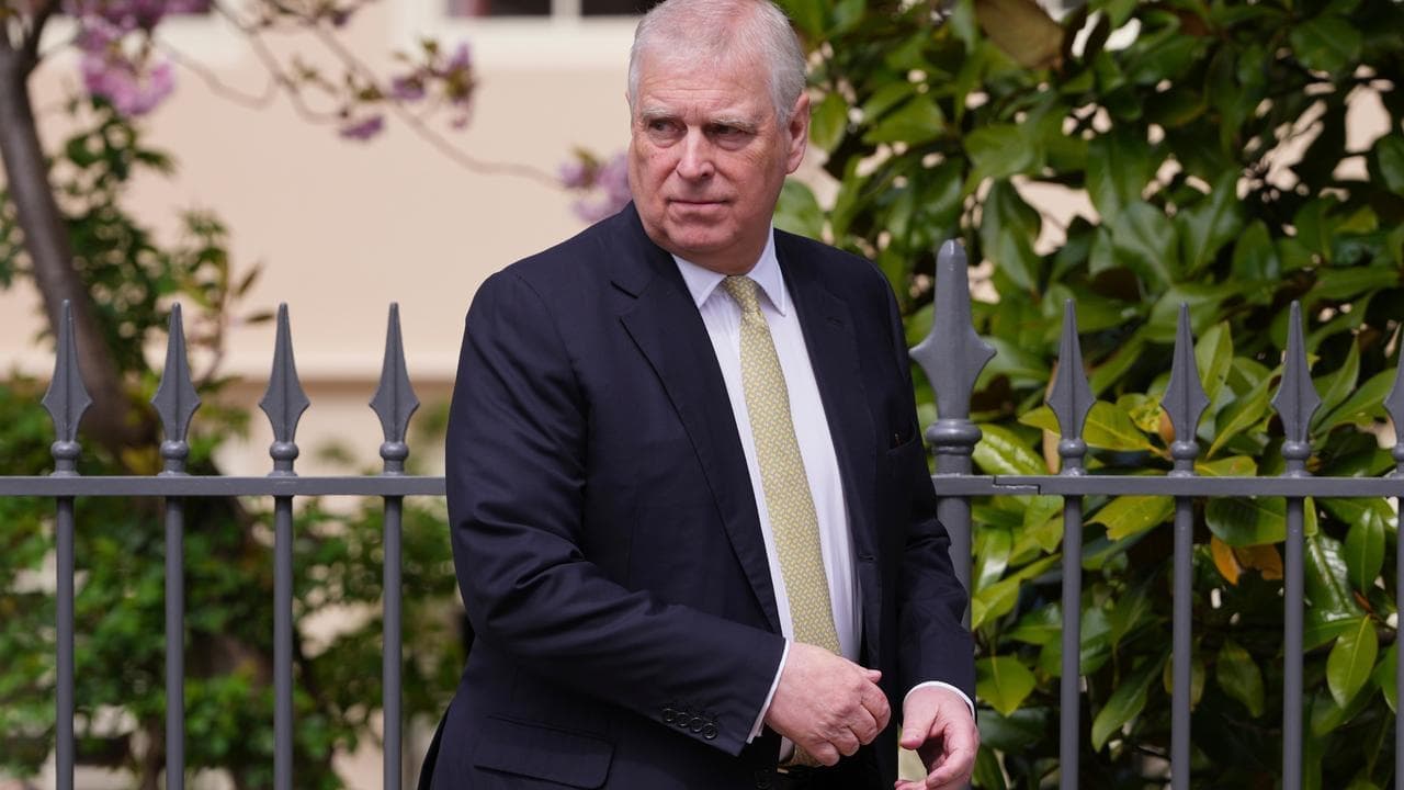 Prince Andrew gives up his Duke of York title
