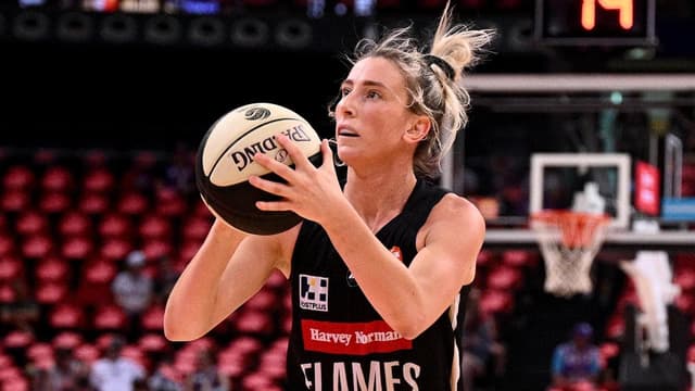 WNBA import injured, new mum stars as Flames burn Venom