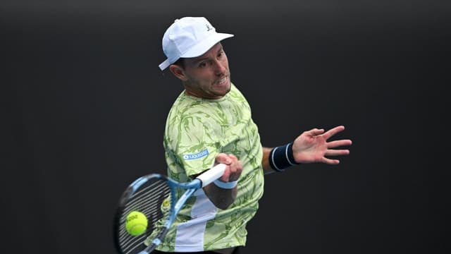 Medvedev a seed too far for battling Duckworth