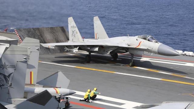 China fighter jet flares scare sparks Australian alarm