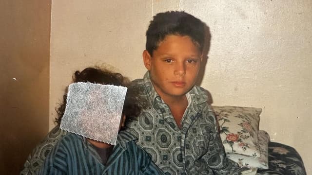 Teen killed by molotov cocktail in neighbourhood row