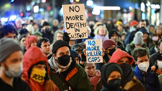 Coroner's vow to bereaved family after death in custody