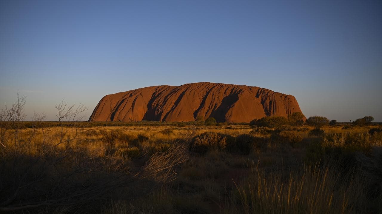 Uluru handback celebrated 40 years on in Red Centre