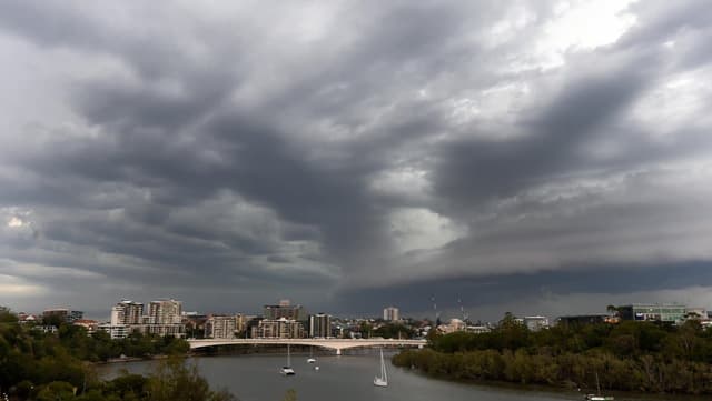 Thunderstorms, hail and winds leave homes without power
