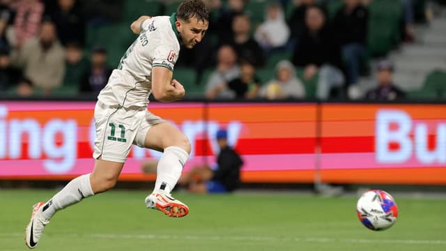 Phoenix ride luck for comeback win over Roar