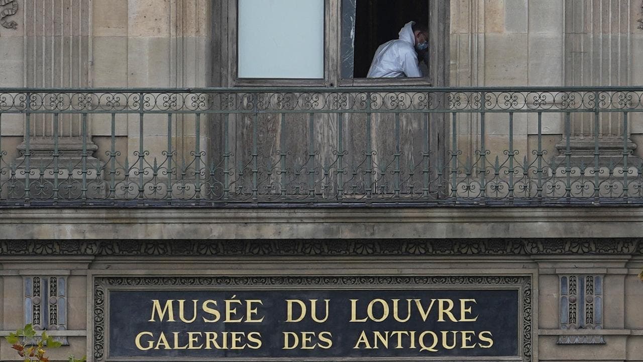Suspects in Louvre jewel heist case arrested near Paris