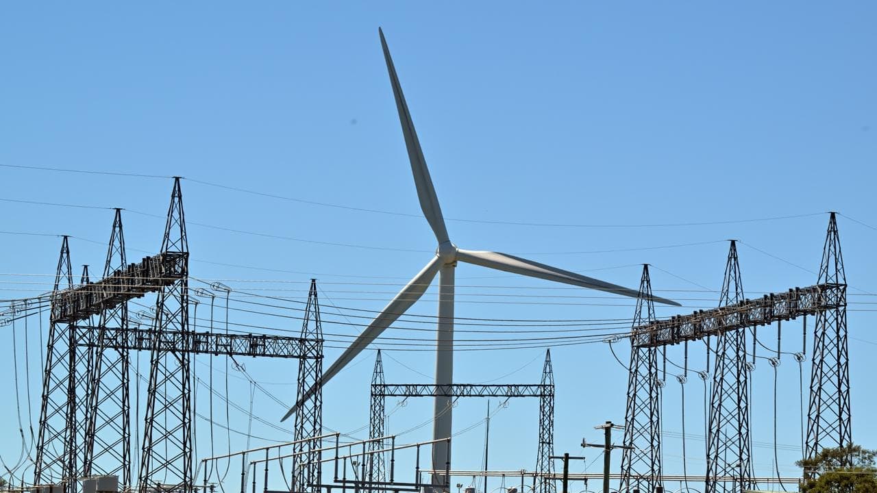 Showdown on green reforms as Labor faces heat on Optus