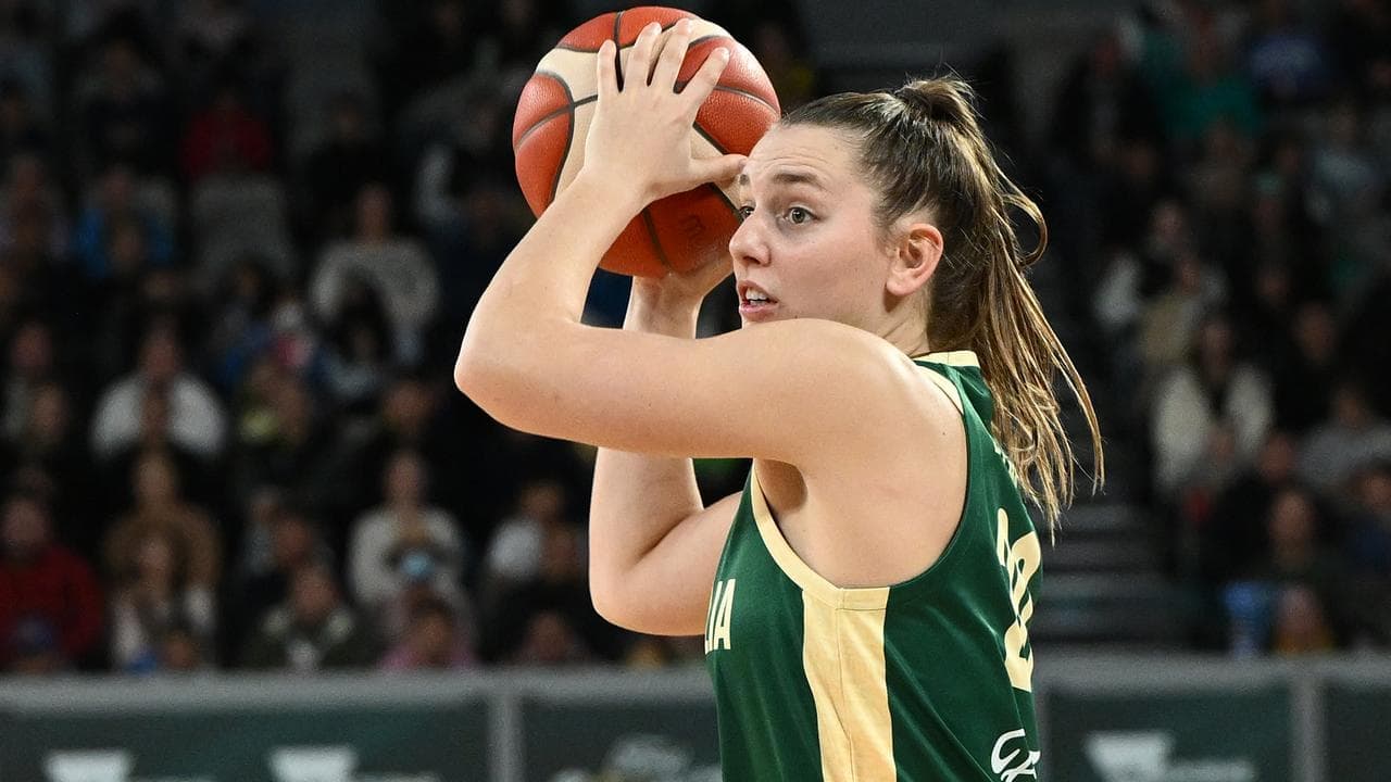 Reigning WNBL champs edge Geelong by seven in Bendigo