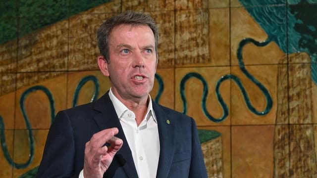 Libs closer to climate position after marathon talks