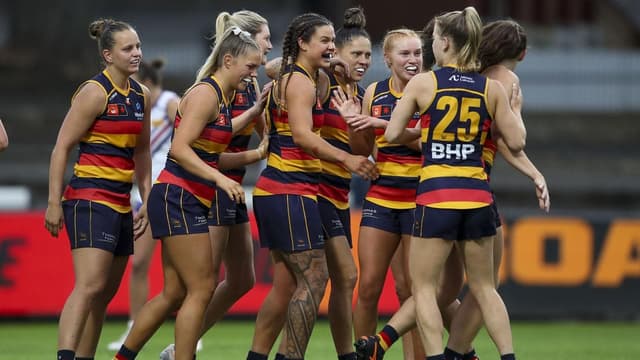 Fremantle's AFLW season ends, Crows to continue