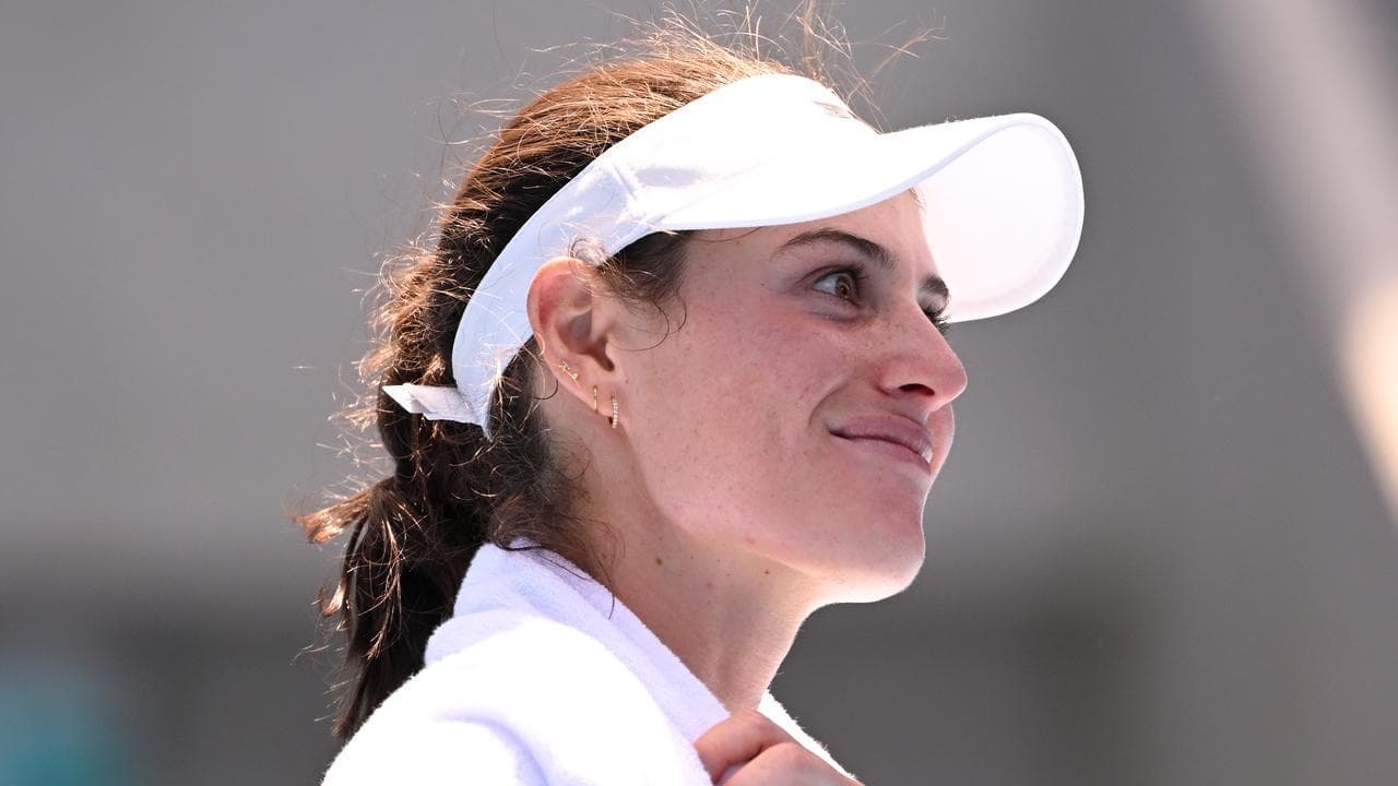 Aussie loses WTA final, wins hearts for sportsmanship