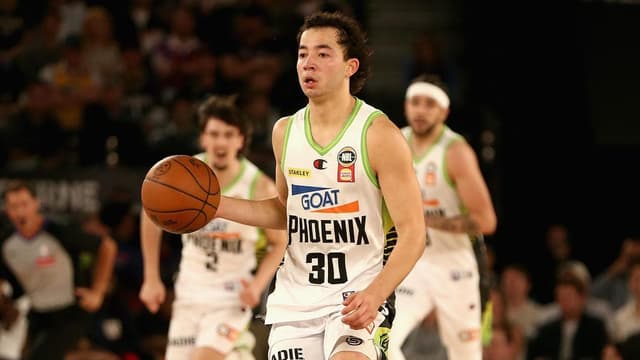 Hamilton puts on a show but Phoenix upstage JackJumpers