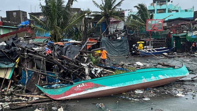 Fung-wong blows out of the Philippines, eight dead