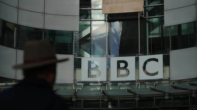 BBC apologises to Trump over documentary's speech edit