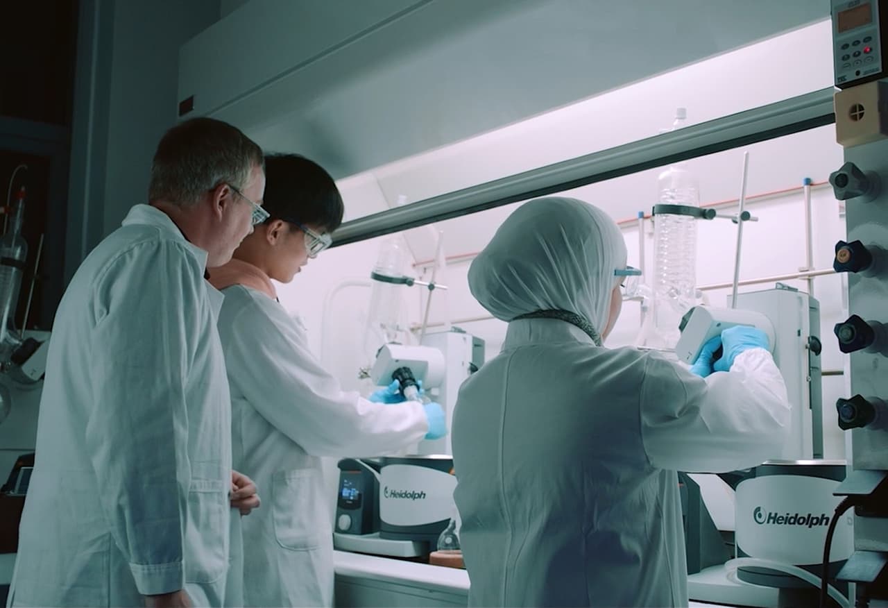 XJTLU enters ESI top 1% for chemistry research