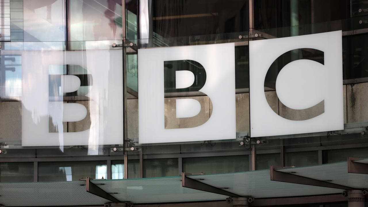 Trump to sue BBC for compensation after TV doco edit