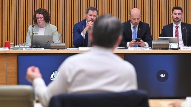 Big bank boss takes swipe at surcharge ban consequences