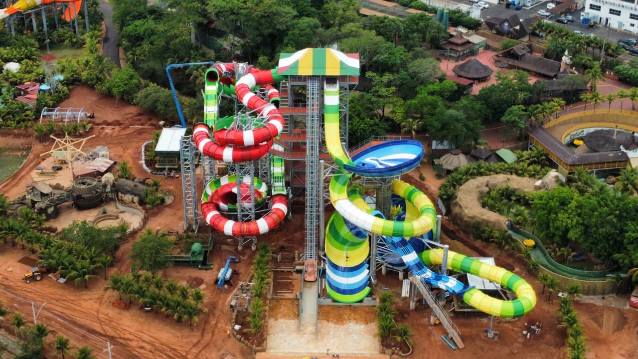 Water Parks, Surf, and Tech: WhiteWater Showcases Global Momentum at IAAPA Expo 2025