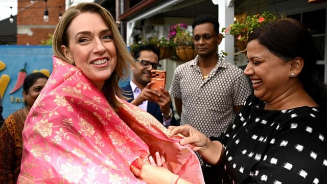 Little India trip for new leader on journey for votes