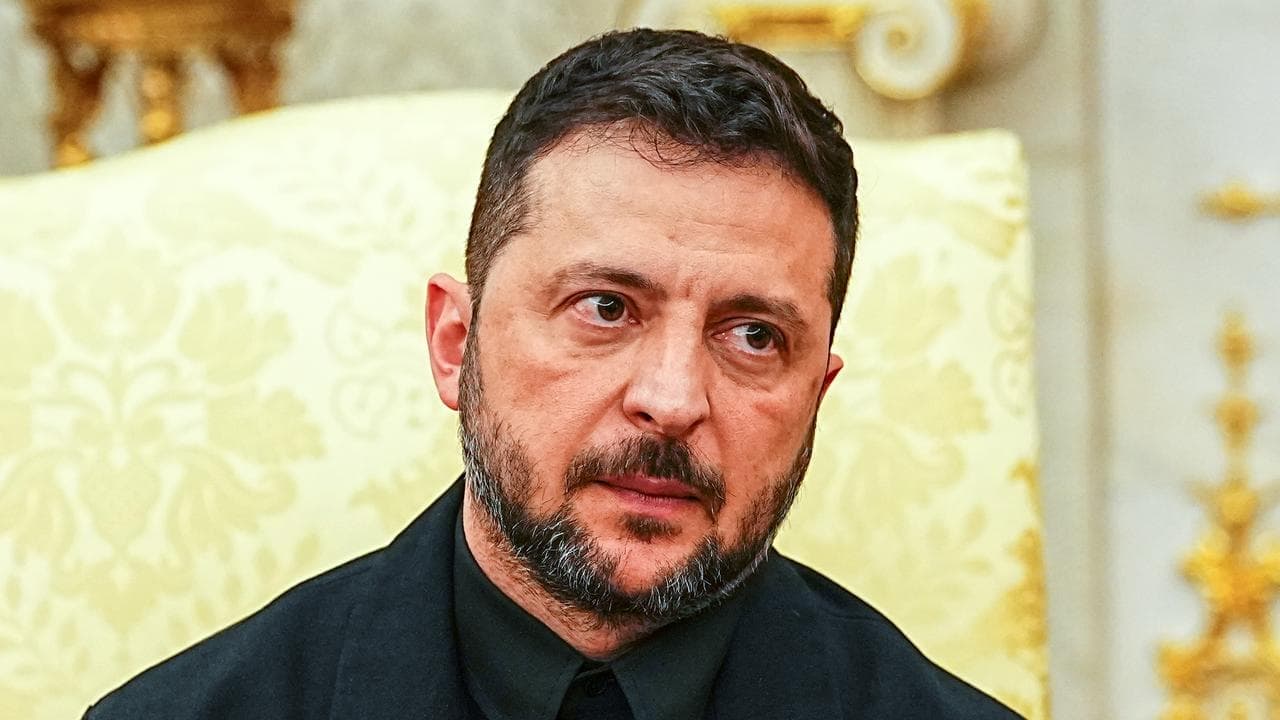 Ukraine faces difficult choice on US plan, deadline set