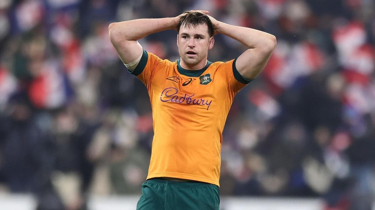Wallabies apologise as pressure mounts on Schmidt