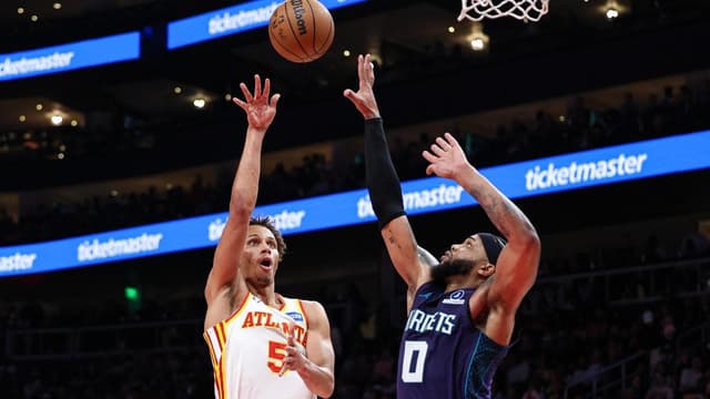 Aussie Daniels has season-high points in Hawks win