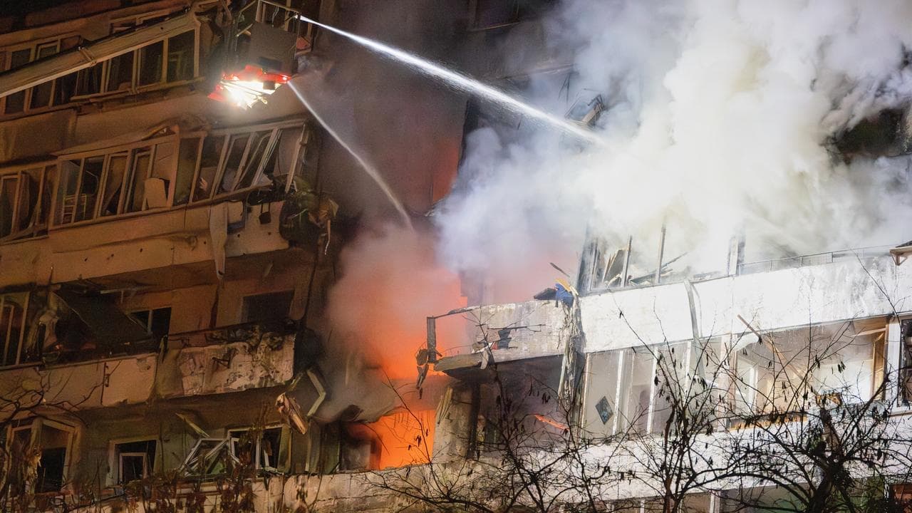 US, Russia hold peace talks as missiles pound Kyiv