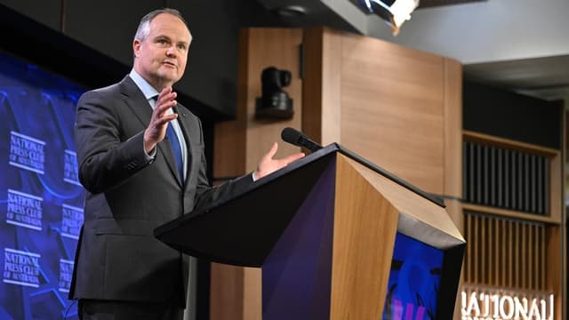 Liberals lay out economic pitch to win back voters