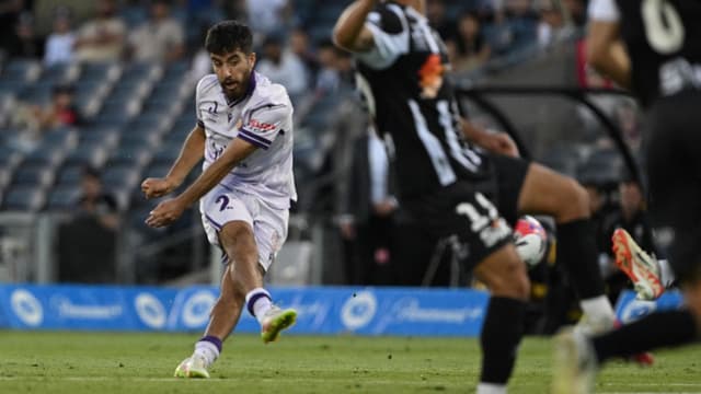 Interim coach works his magic as Glory win again