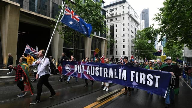 Immigration 'division' as parties jump on bandwagon