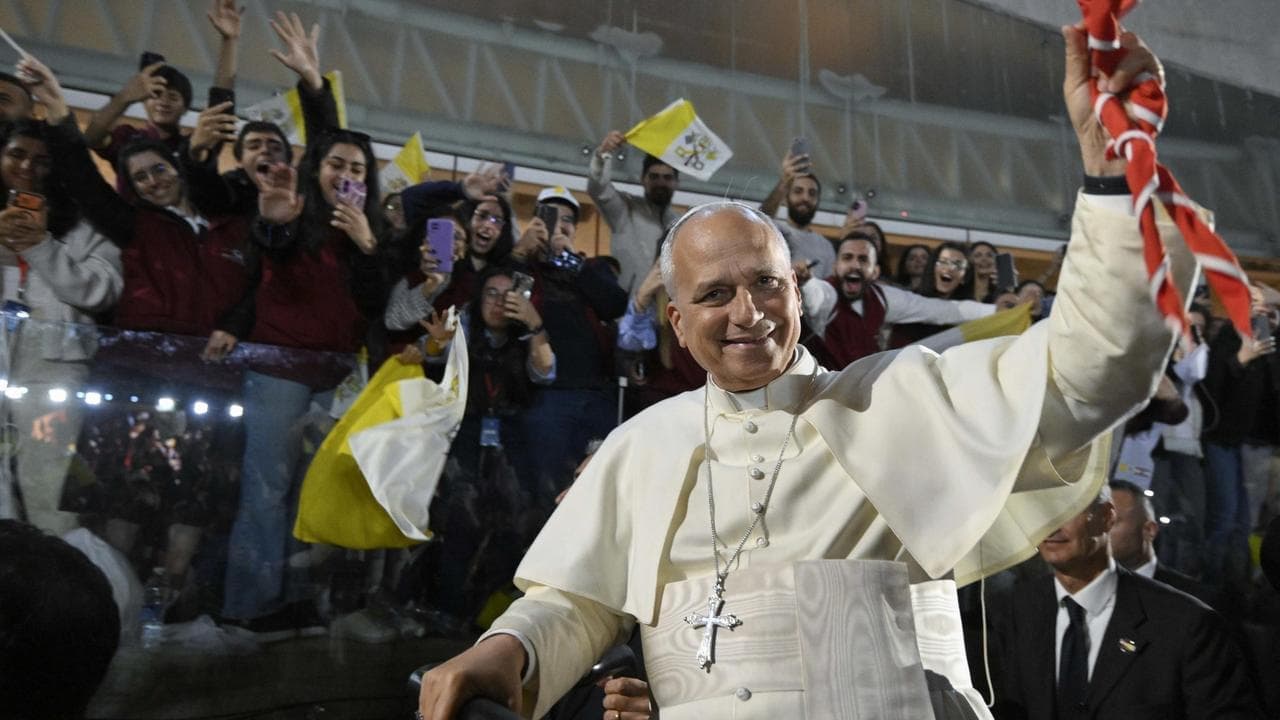 Pope urges faith leaders to unite for peace in Lebanon