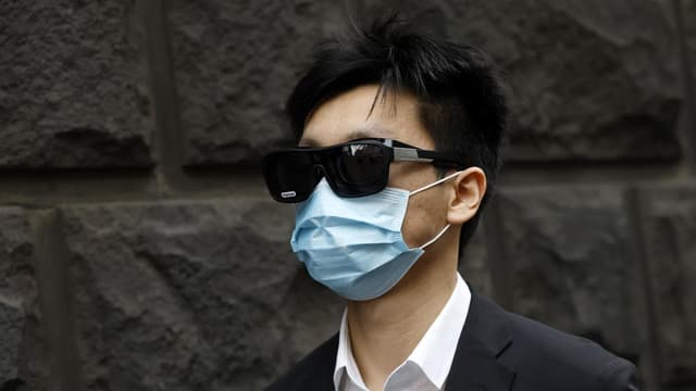 Doctor accused of toilet filming faces 775 more charges