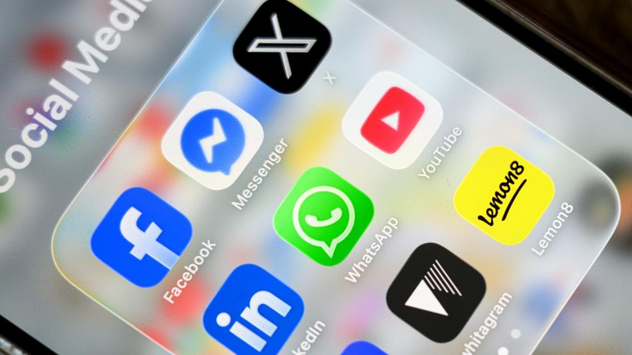 No, government has not announced social media ban delay