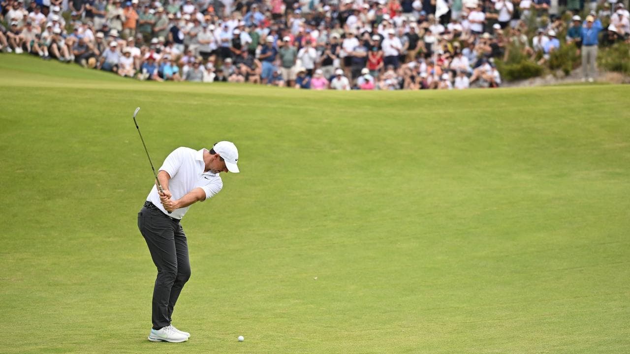 McIlroy and co shift to afternoon action at the Open