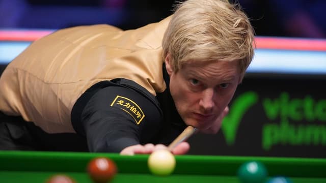 Aussie Robertson through to UK championship semi-final