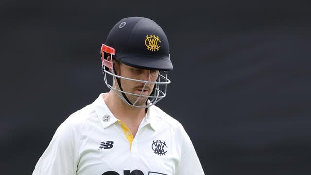 Marsh fails again as rain halts Victoria's charge