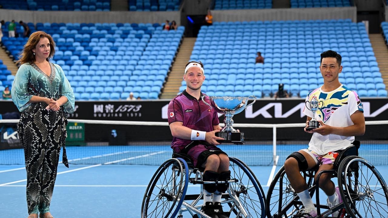 Taxpayers on hook for minister's seven-hour car wait