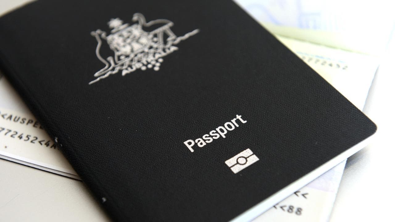 Aussie travellers to give up socials crossing US border
