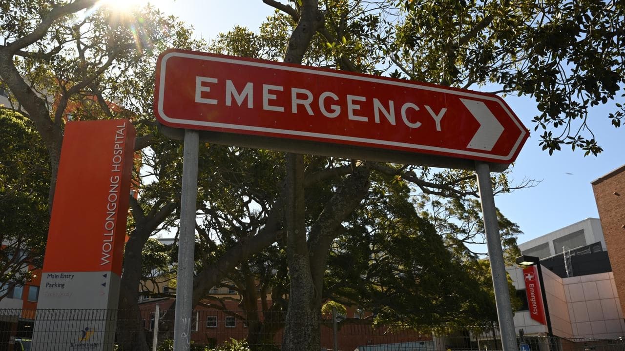 Health ministers on hospital funding collision course