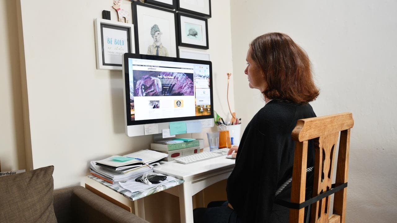 Long commute deal breaker as workers stay close to home