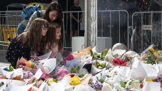 How parents can talk to kids about the Bondi attack