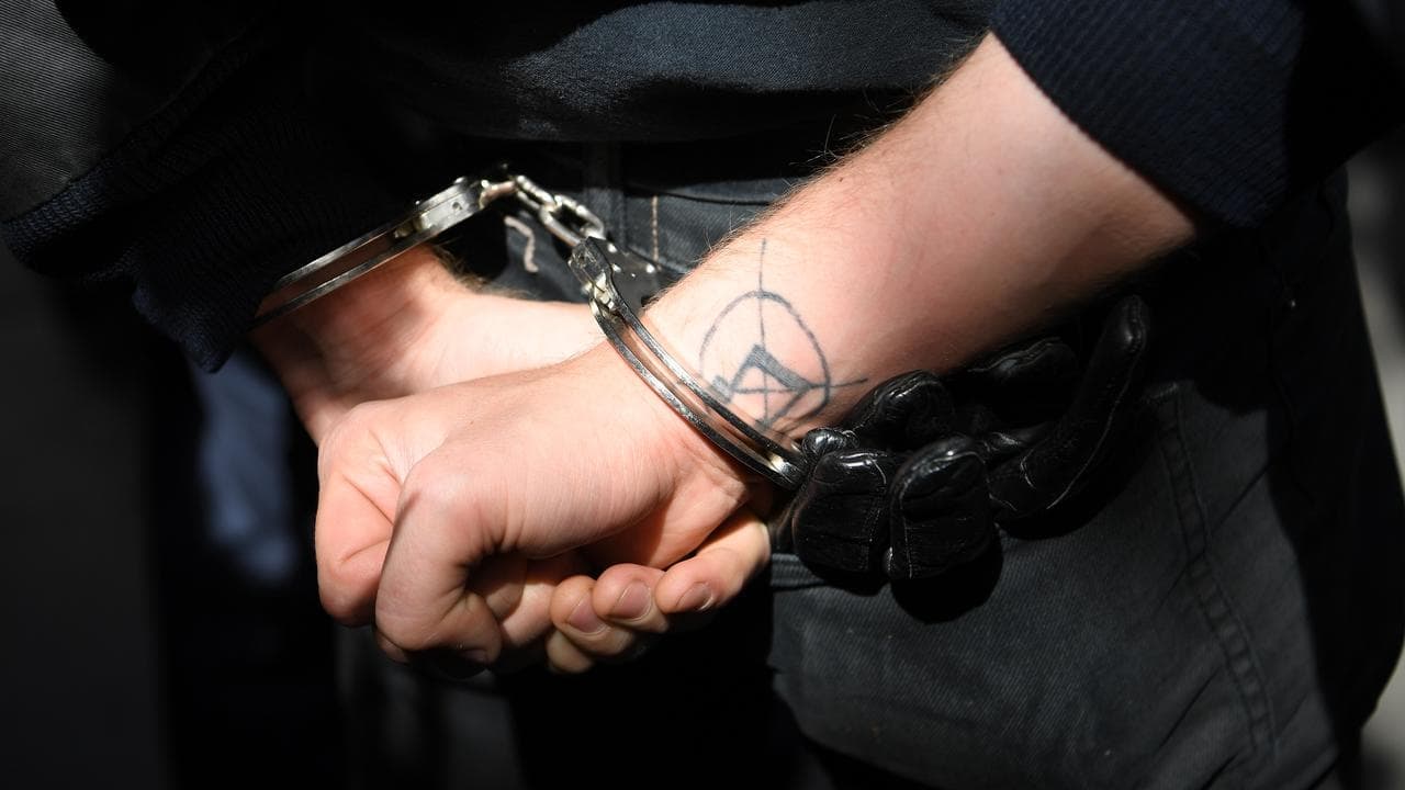 'Weak signals' of crime turnaround as brats run wild