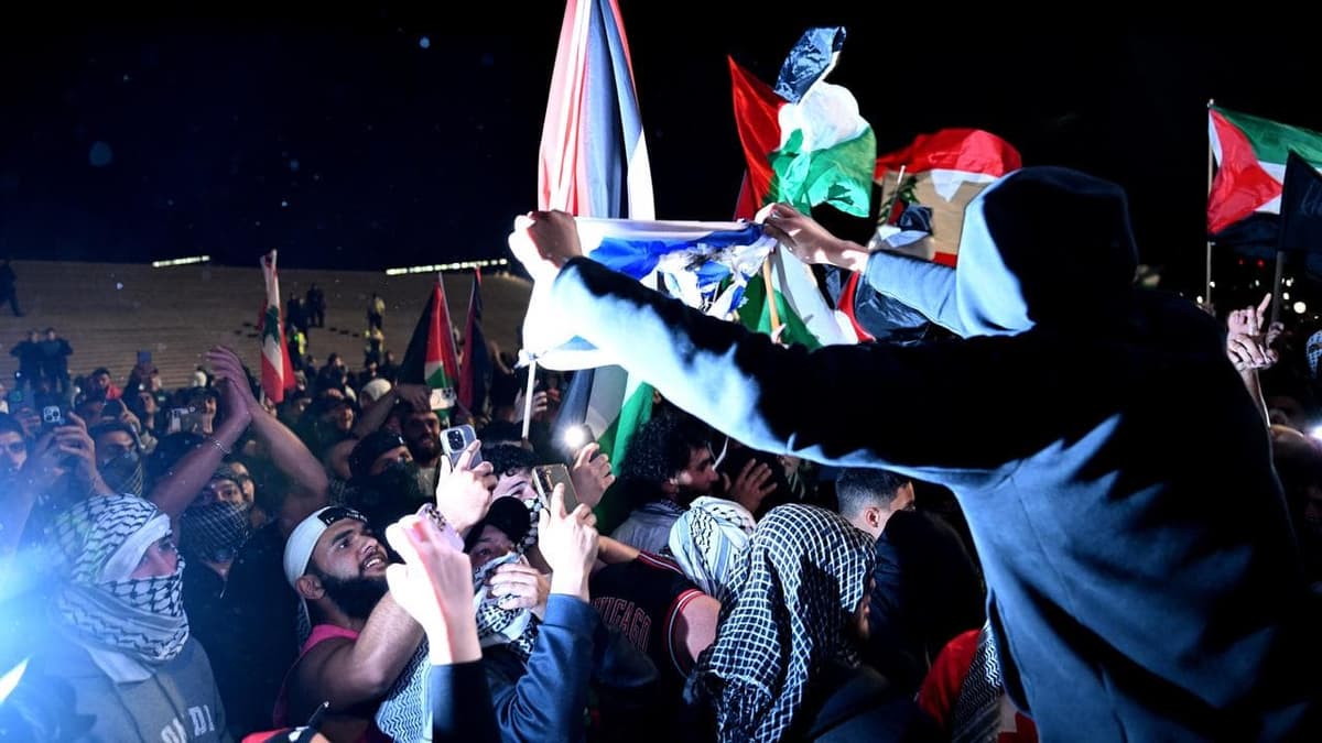 'Globalise the intifada' banned after Bondi shooting