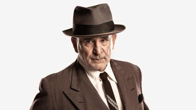 LaPaglia's Aussie stage debut in Death of a Salesman