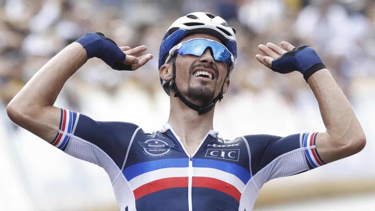 Alaphilippe sprints home to win Dauphine stage two