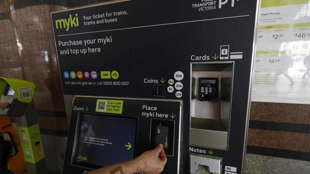 Losing myki bidder urges premier to rethink $1.7b deal