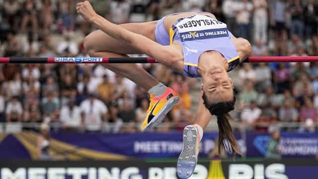 Wins for Olyslagers and Kennedy at Paris Diamond League