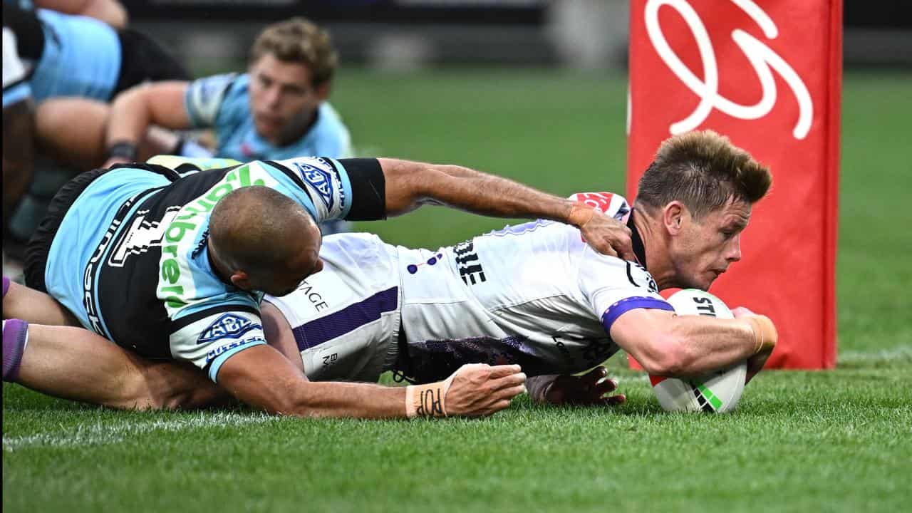 Melbourne crush Cronulla and Hynes's Origin hopes